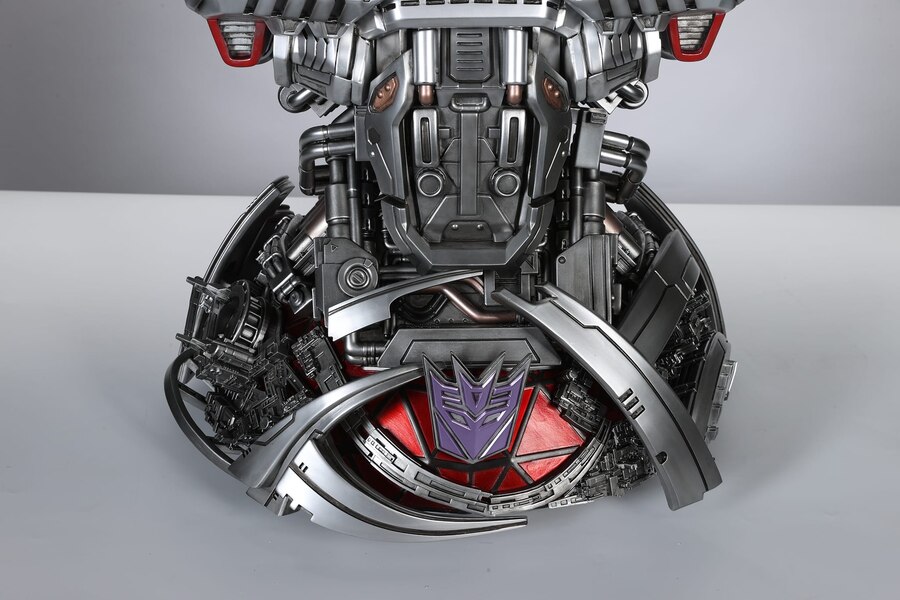 XM Studios Transformers G1 Optimus Prime & Megatron Busts Color Teaser Image  (2 of 2)